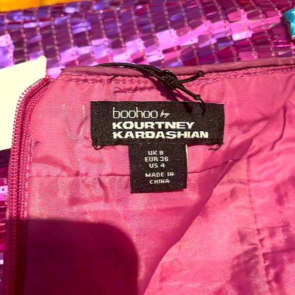 Boohoo x Kourtney Kardashian Barbie Pink Sequin Mini Skirt NWT - Picture 4 of 5